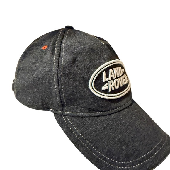 Land Rover Black Cap - Picture 3 of 10